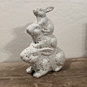 Distressed Stacked Bunnies